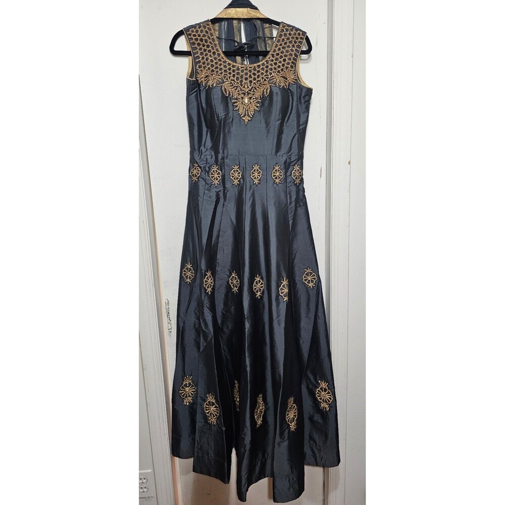 Indian bollywood style diamond embellished ethnic gown size Medium
